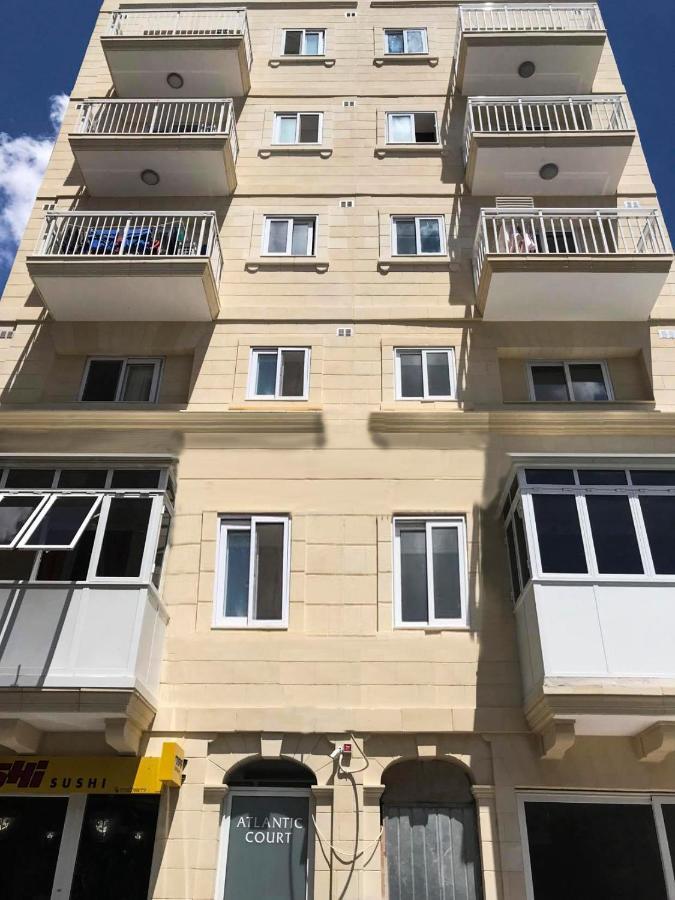 F10 Room 1, Private Double Room With Private Bathroom In Shared Flat Msida Ngoại thất bức ảnh